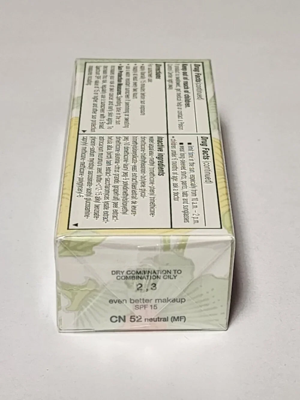 Clinique CN 52 Neutral Even Better Makeup Foundation SPF 15 Sealed